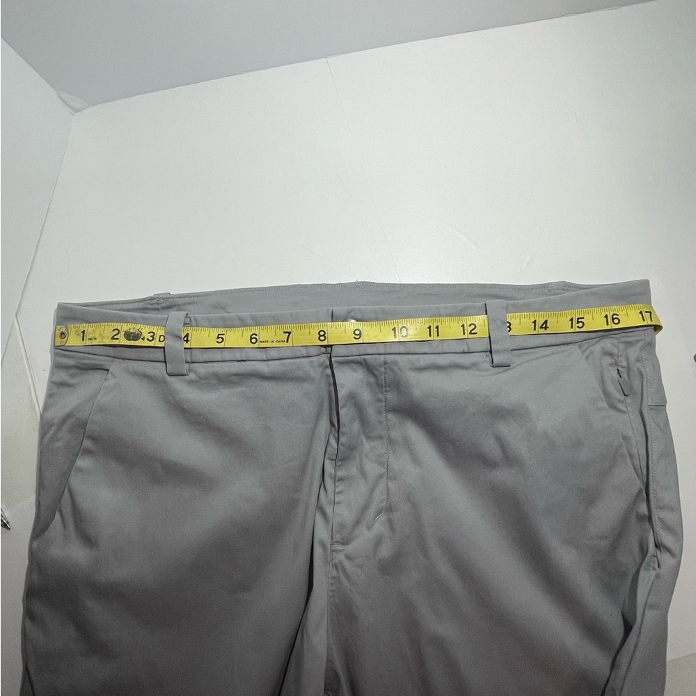 Lululemon Men’s Commission Classic Stretch Pants Gray welt pockets Size 34 x 26 - Picture 7 of 8